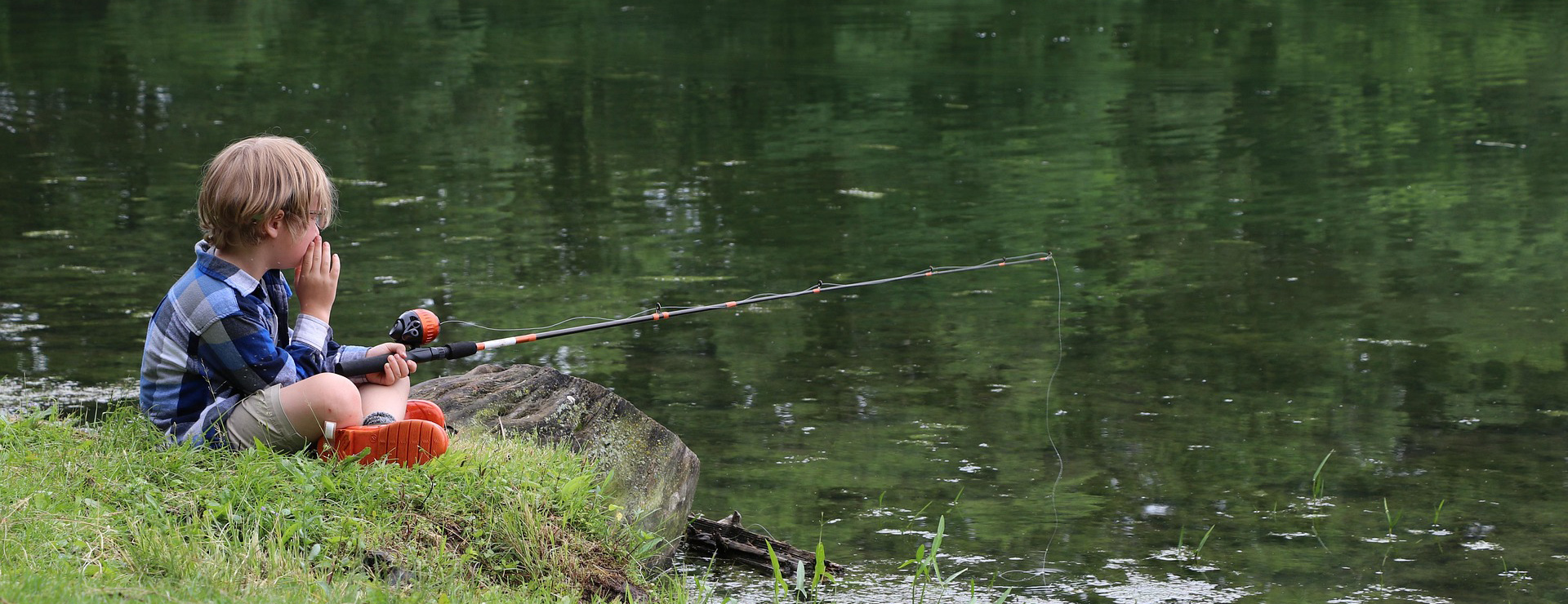 Front Page -Okuma child fishing 3867994 1920